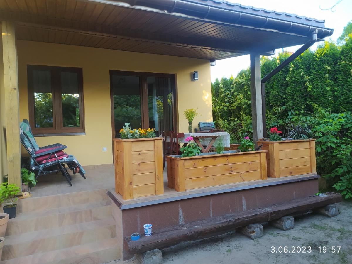 Dolistowka Apartamenty, Pole Namiotowe, Balia Z Jacuzzi, Ogrod Warzywny Dla Gosci, Plac Zabaw Dla Dzieci ゴニョンツ エクステリア 写真